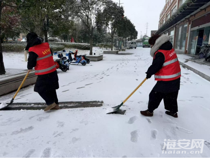 风雪践初心 暖意润民心170.png